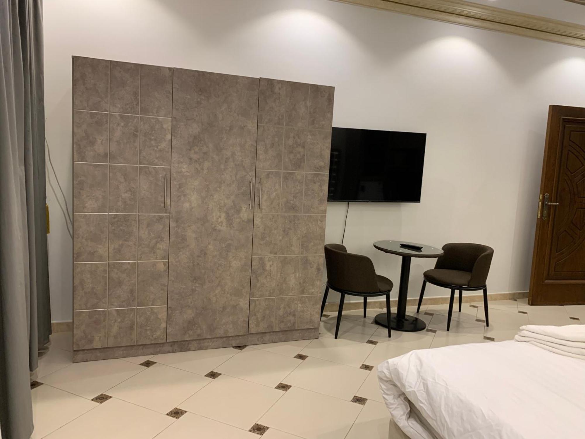 Friday Suites Al-ʿUla Esterno foto