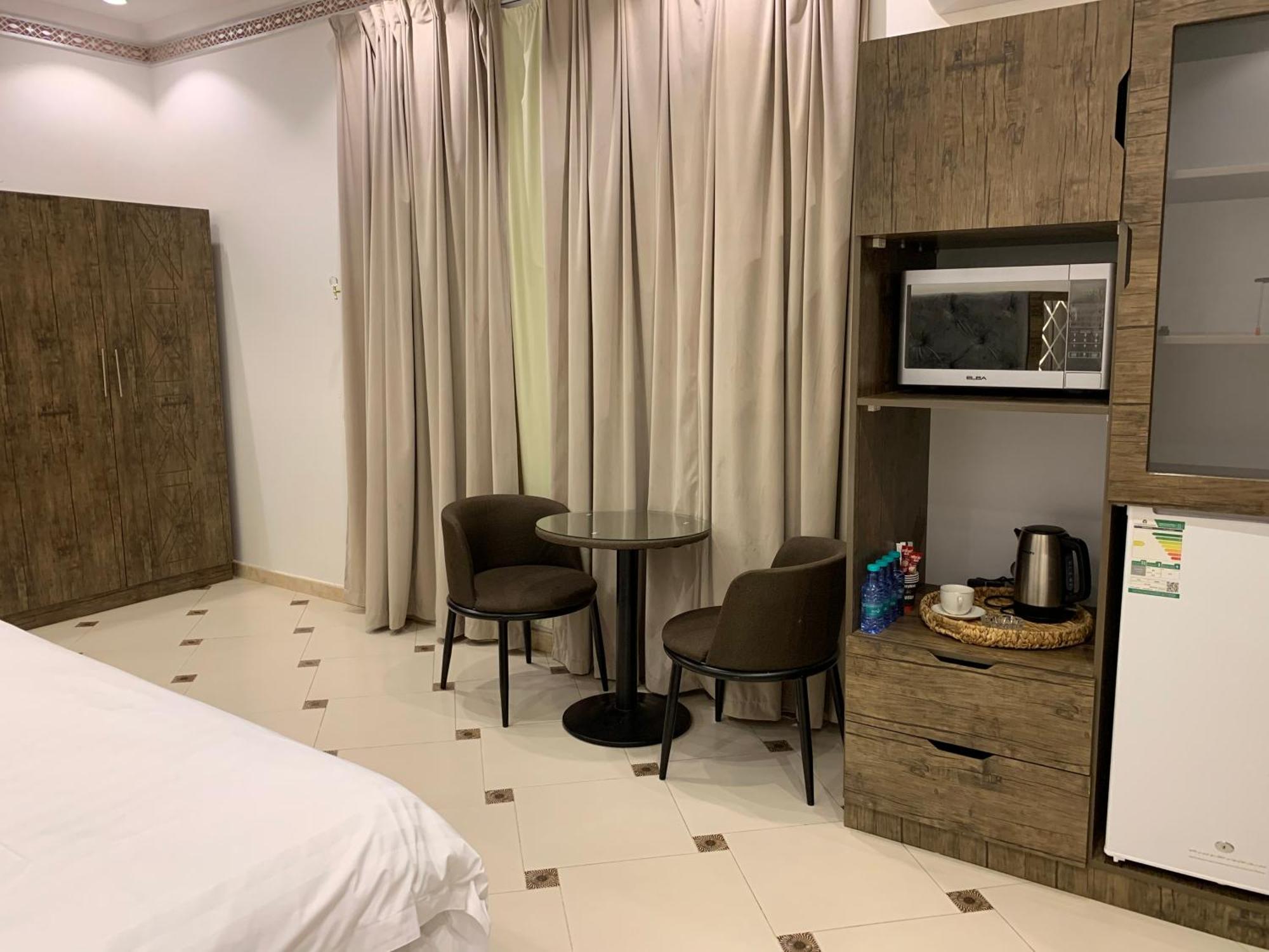 Friday Suites Al-ʿUla Esterno foto