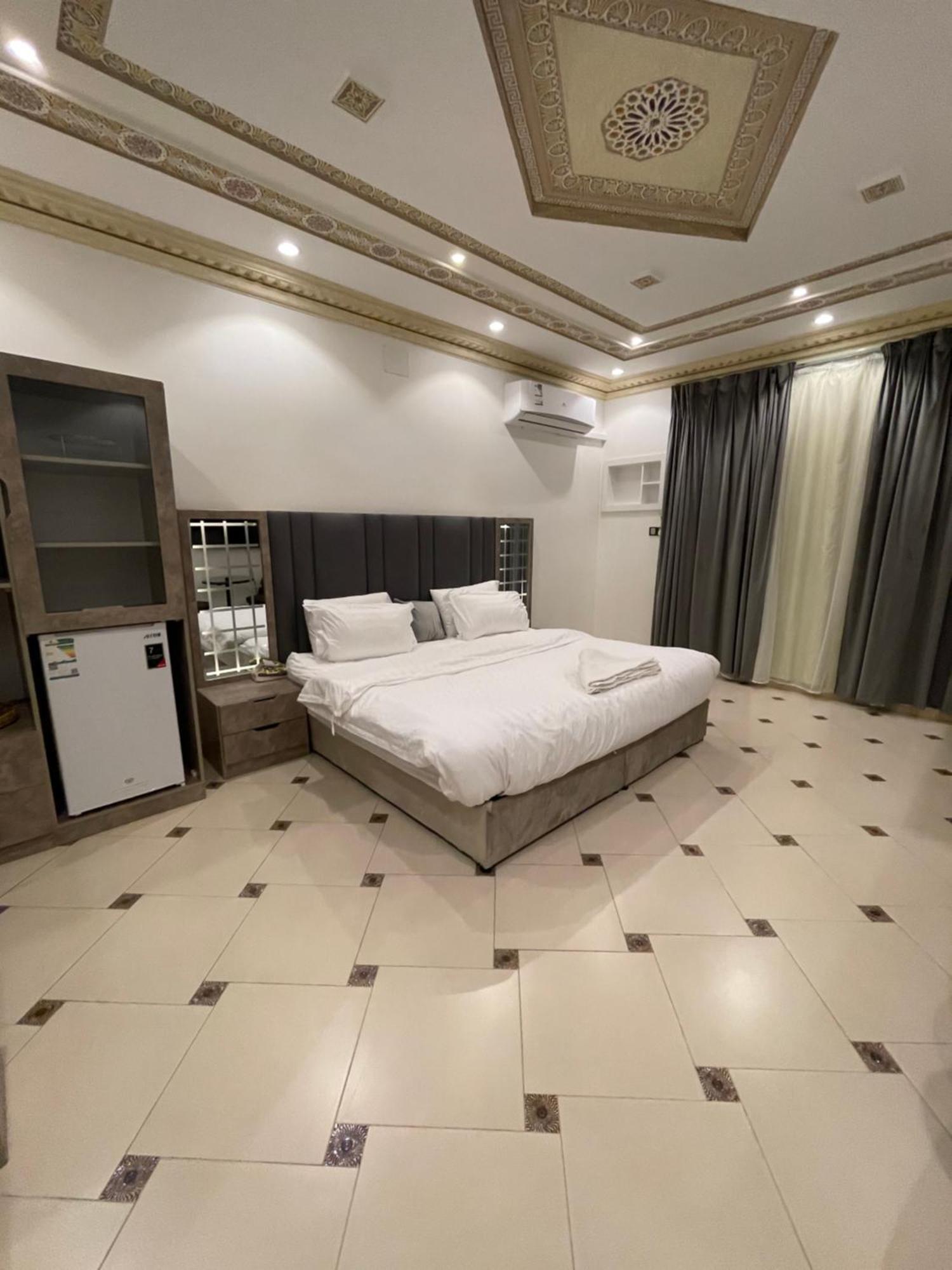 Friday Suites Al-ʿUla Esterno foto