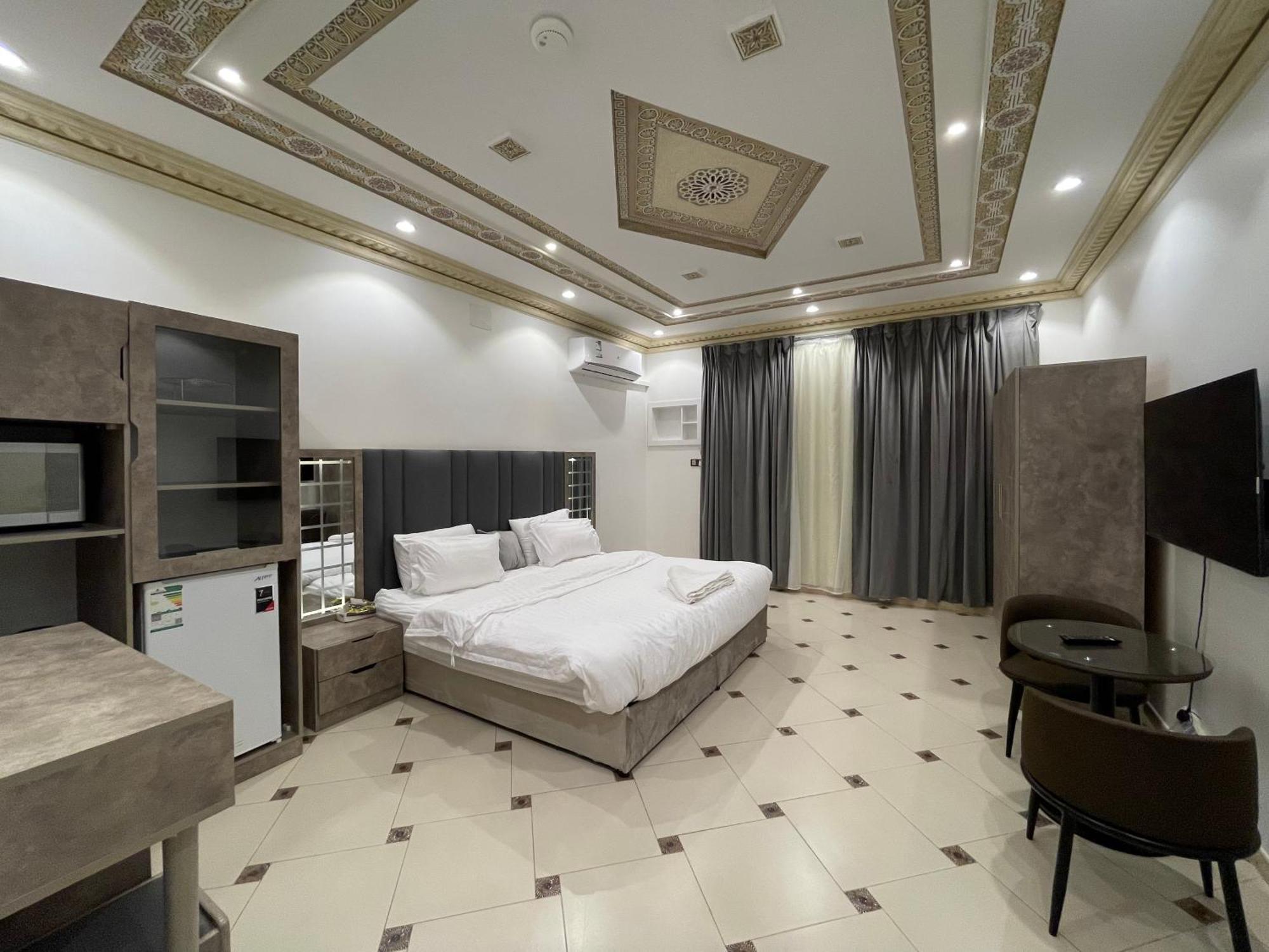 Friday Suites Al-ʿUla Esterno foto