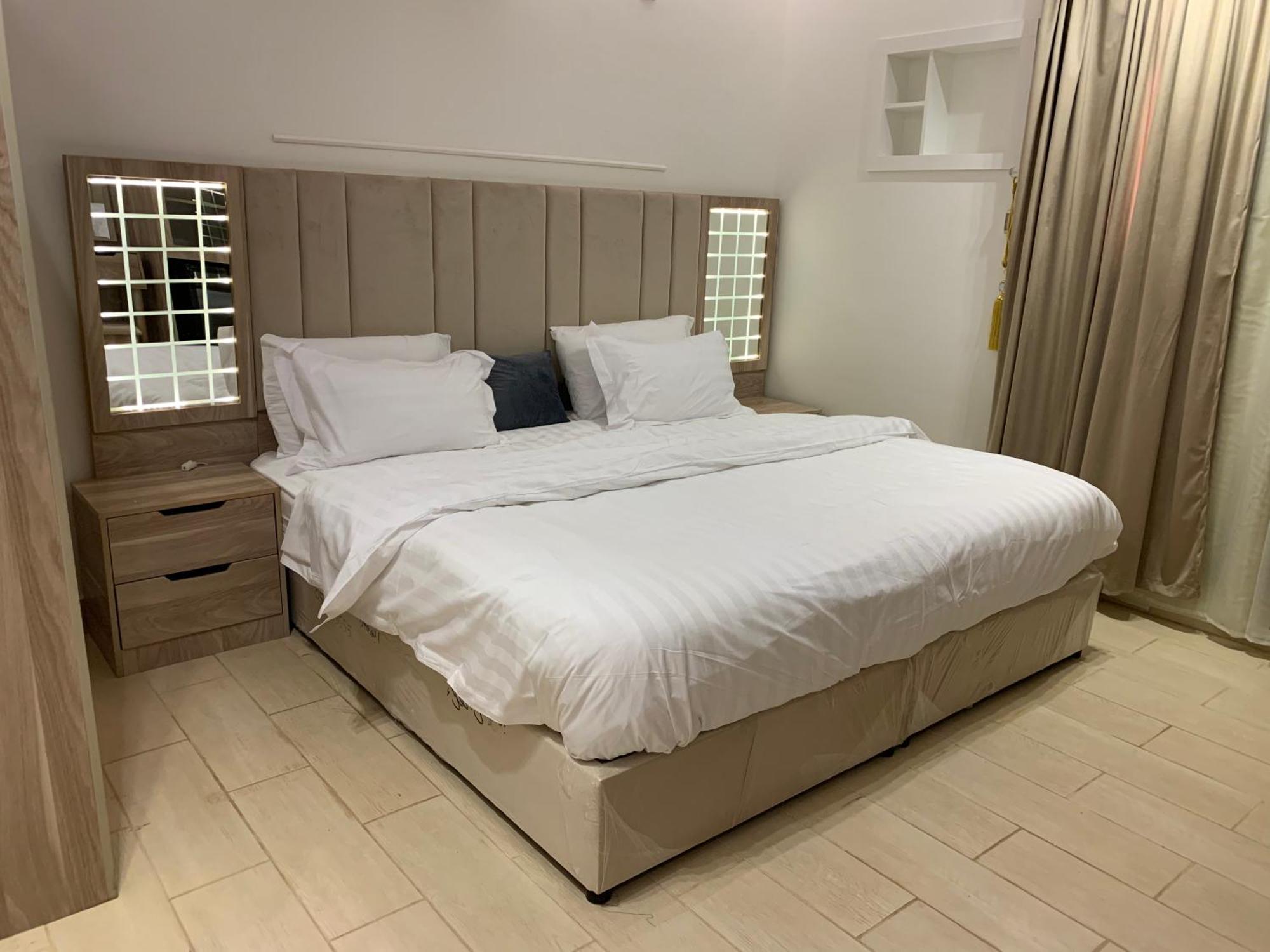 Friday Suites Al-ʿUla Esterno foto