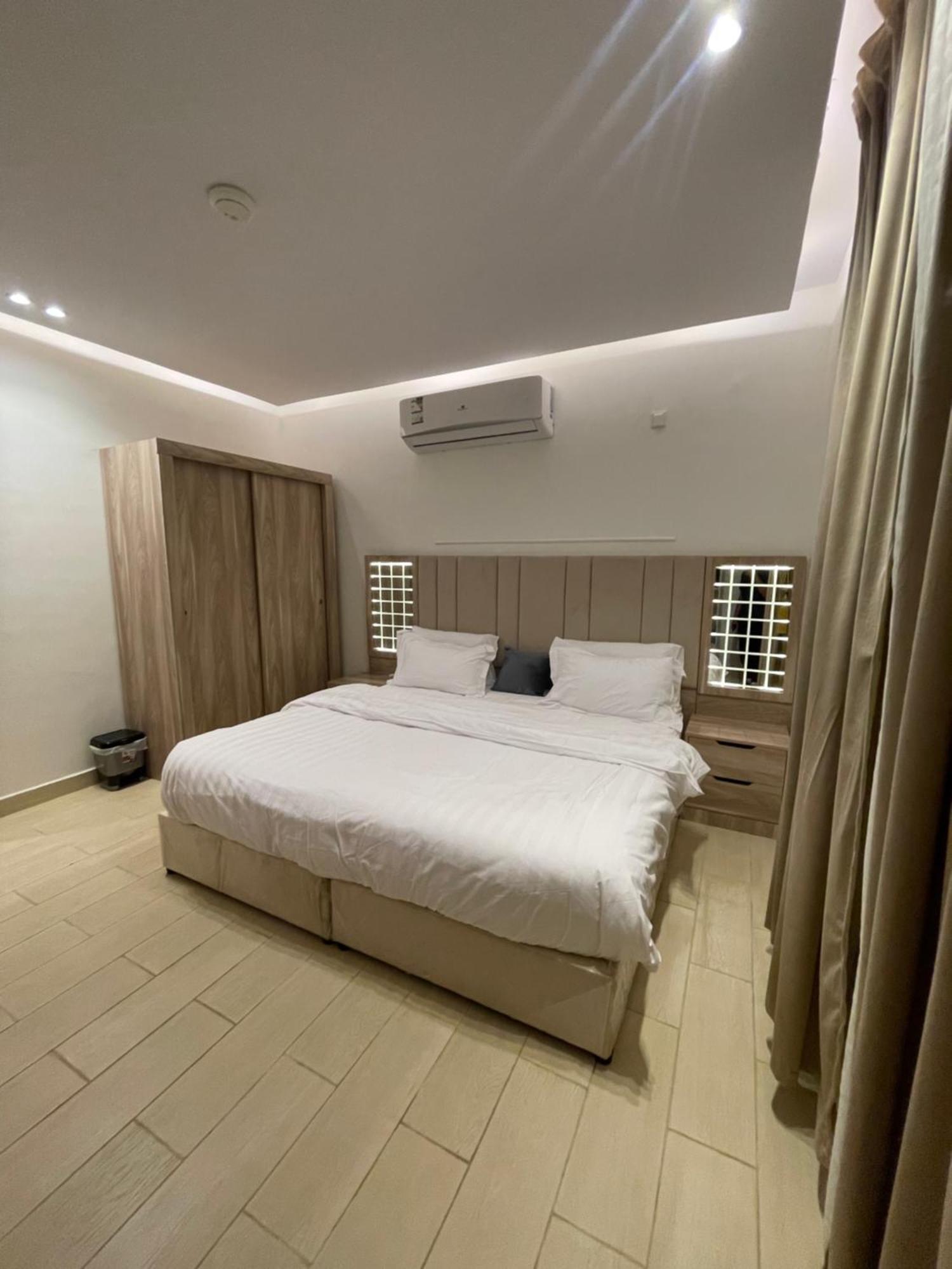 Friday Suites Al-ʿUla Esterno foto