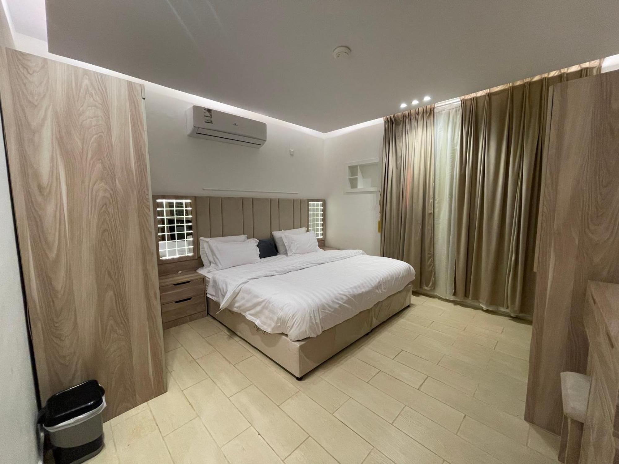 Friday Suites Al-ʿUla Esterno foto