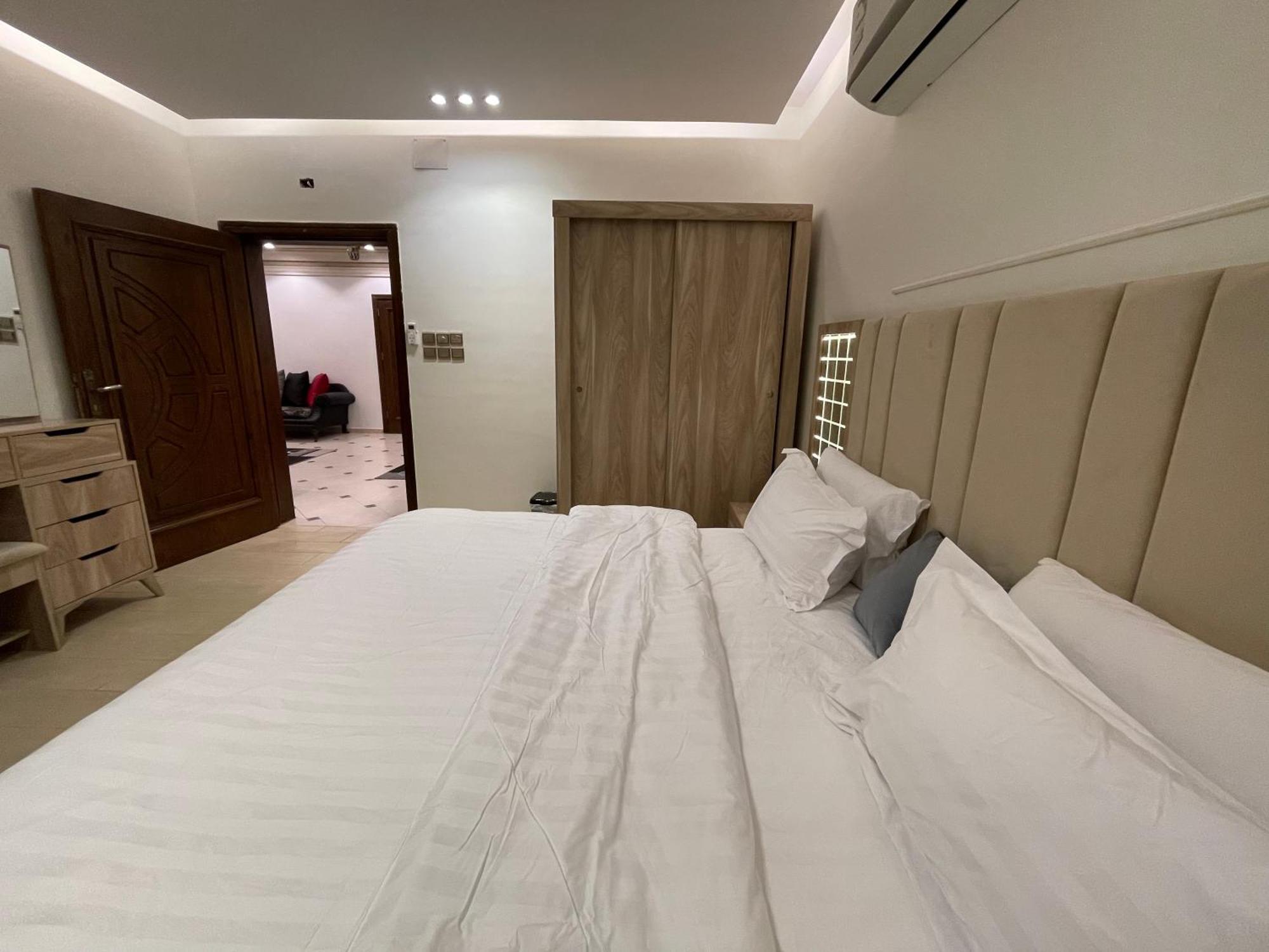 Friday Suites Al-ʿUla Esterno foto