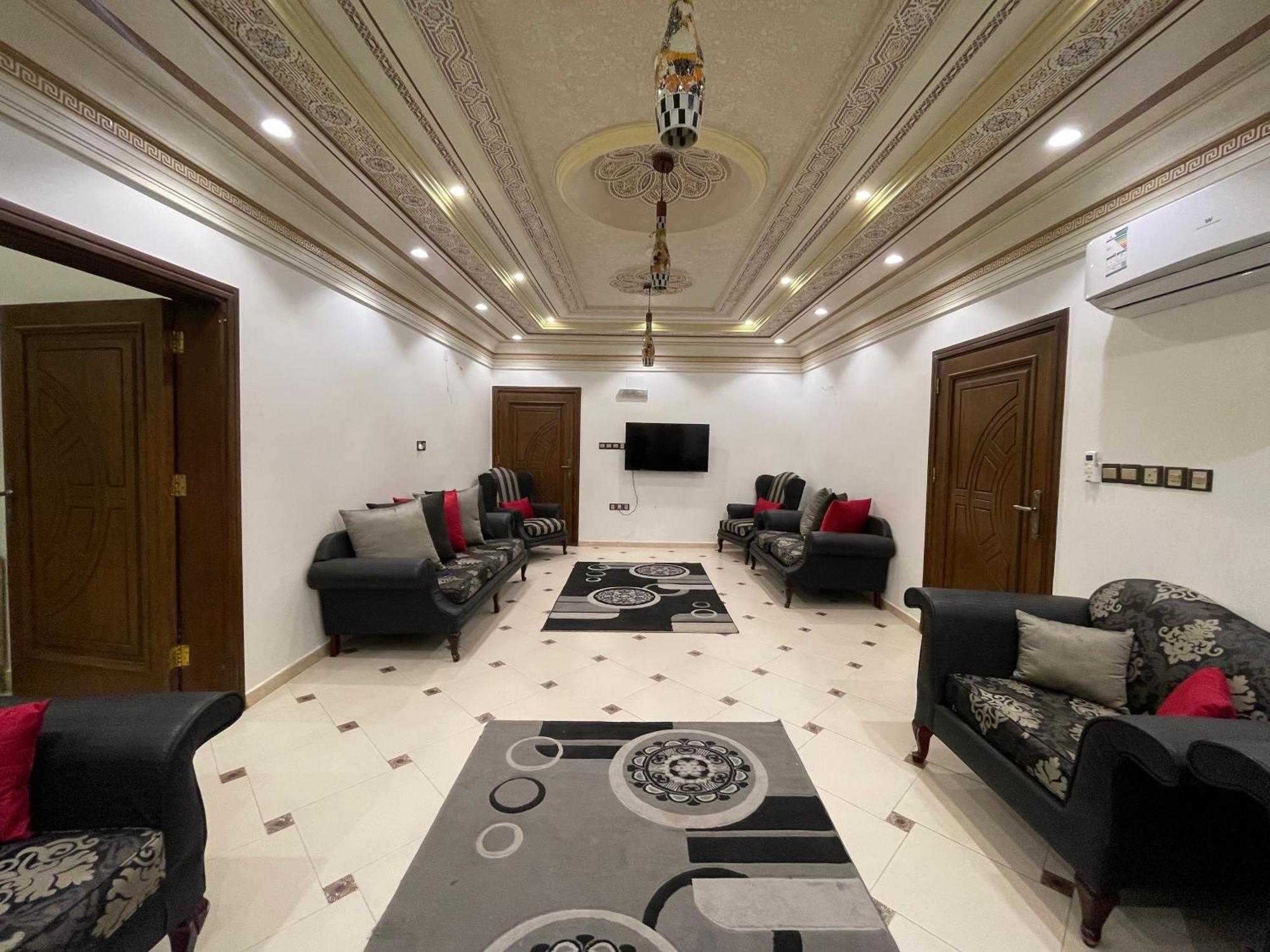 Friday Suites Al-ʿUla Esterno foto