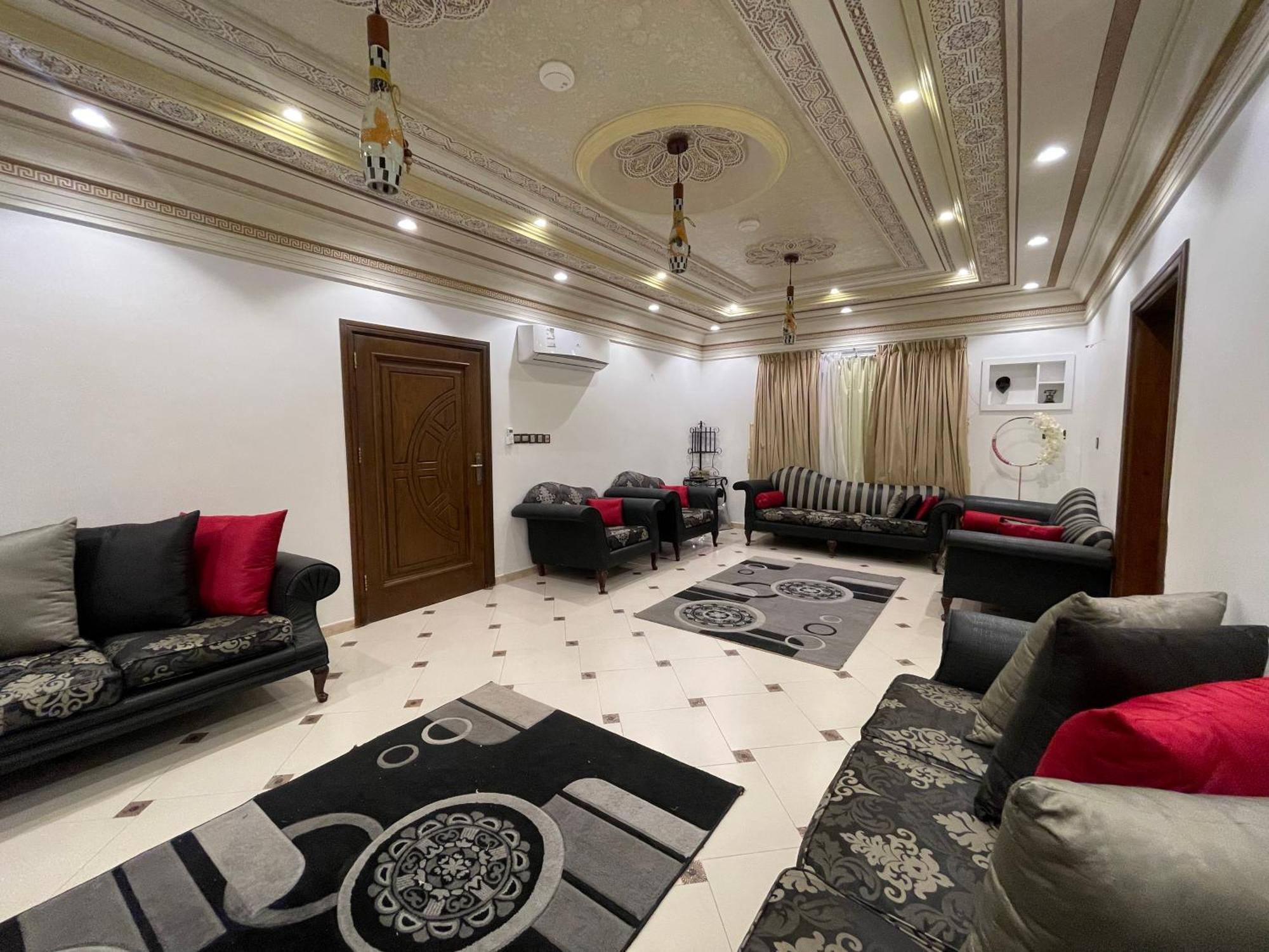 Friday Suites Al-ʿUla Esterno foto